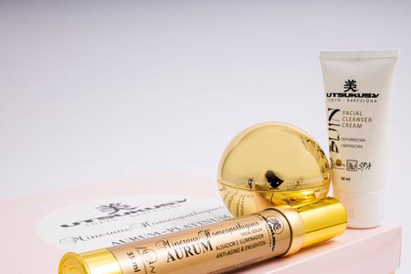 Utsukusy AURUM DAILY CARE KIT- zestaw na bazie złota